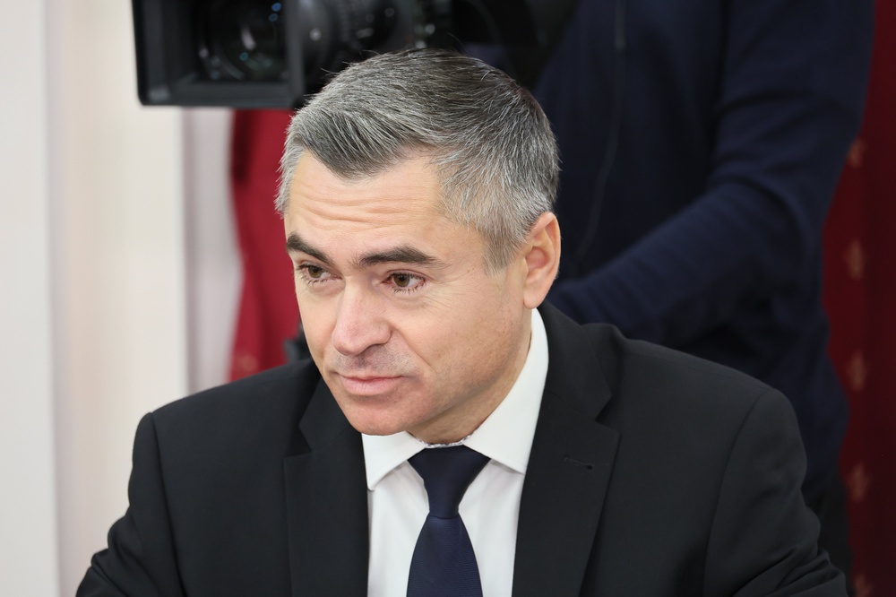 Вениамин Кондратьев провел рабочую встречу с руководством армавирского завода по производству микроэлектроники
