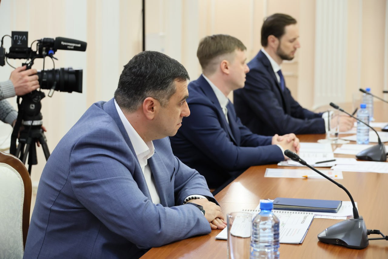 В Краснодарском крае строят импортозамещающее предприятие по производству закаленного стекла