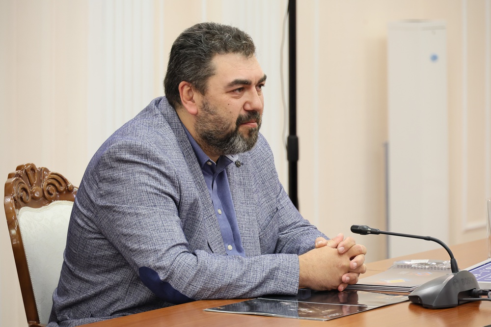 Вениамин Кондратьев провел рабочую встречу с руководством армавирского завода по производству микроэлектроники