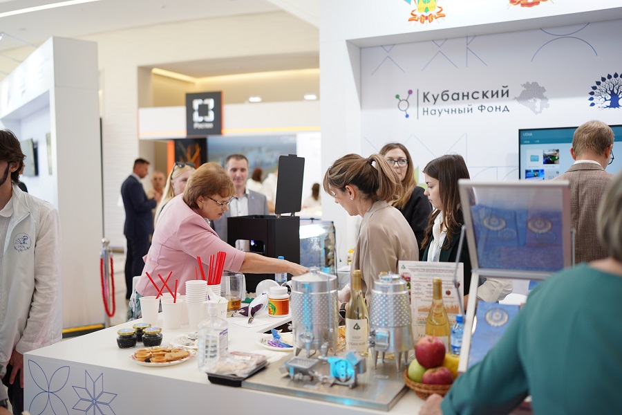 Первый международный форум «Биопром» начал работу в Геленджике