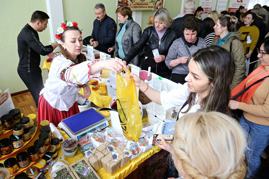 В Краснодарском крае стартовал сезон выставок кубанской продукции и промышленности «Инфотуры-2023»