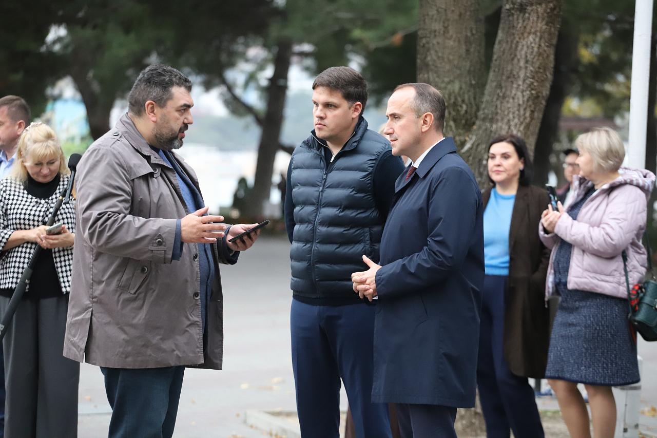 В Геленджике протестировали первого кубанского коммунального робота
