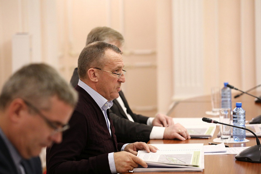 Вениамин Кондратьев встретился с кубанским производителем материалов для строительства и благоустройства Сергеем Куцовым