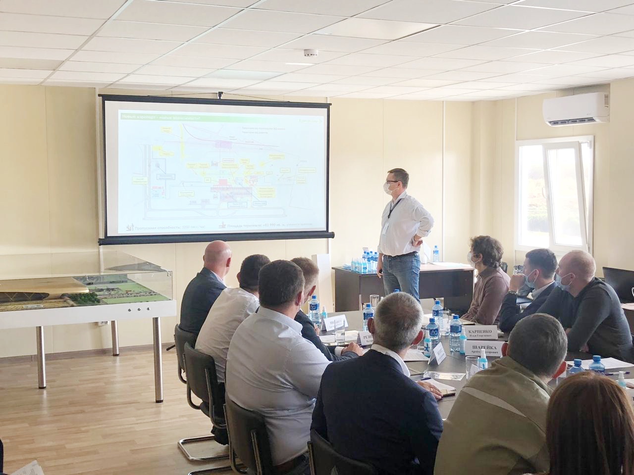 Производители стройматериалов презентовали свою продукцию для строительства аэропорта в Краснодаре