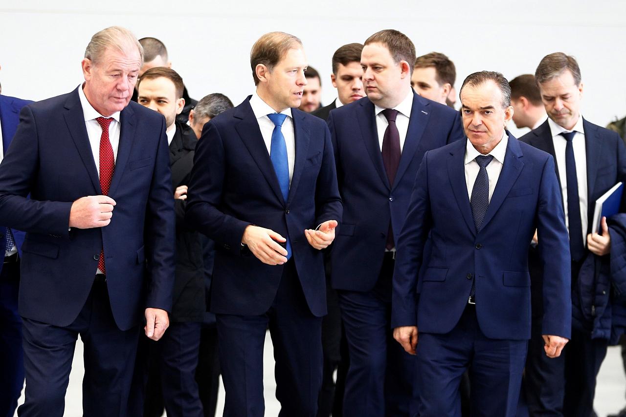 Денис Мантуров и Вениамин Кондратьев посетили Южный завод тяжелого станкостроения в Краснодаре