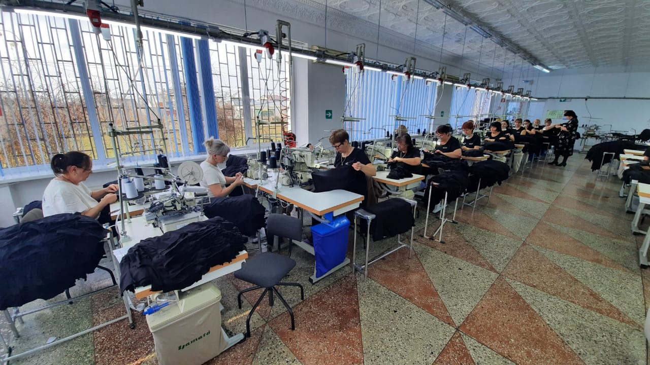 Одно из ведущих предприятий легпрома Кубани наращивает производство