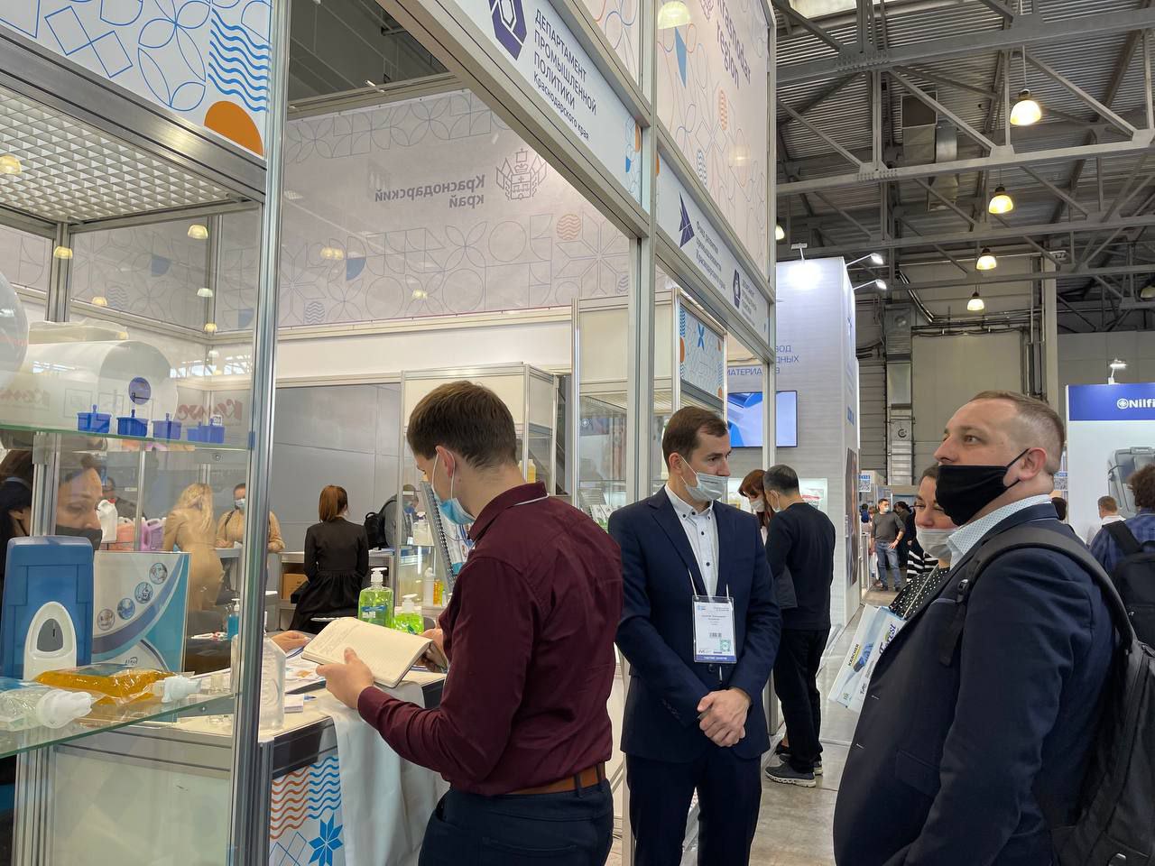 Кубанские предприятия представляют свою продукцию для сферы клининга в Москве