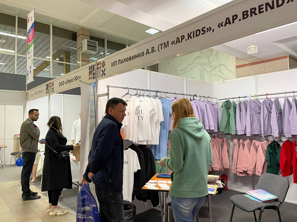 Промпредприятия Кубани представляют промышленный потенциал региона на выставках «РестоОтельМаркет» и «Красная нить» в Крыму