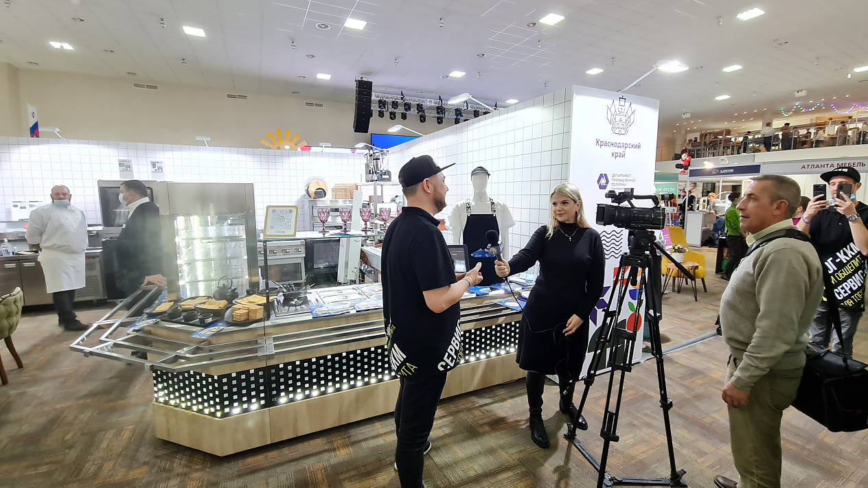 Краевые производители представляют свою продукцию на Международной туристической выставке в Анапе